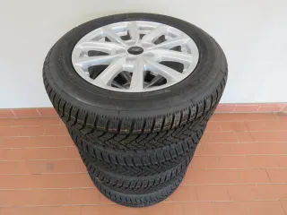 Winterräder Satz Ford Focus ab 2018 DUNLOP WiSpo5   205 60 16 92H Alu RDKS silb - Bild 2