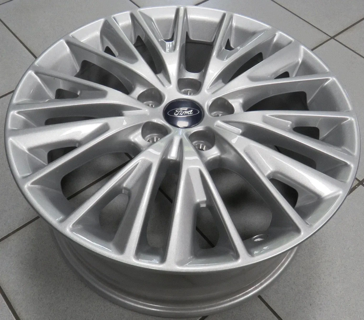 Alufelge F1EJ-1007-B1B Ford Focus C-Max 7x17 ET50 2260912 - Bild 1